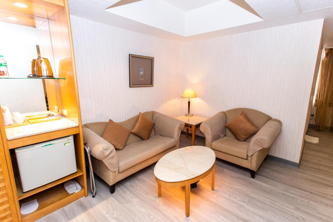 Ardi Hotel Yuanlin Buitenkant foto